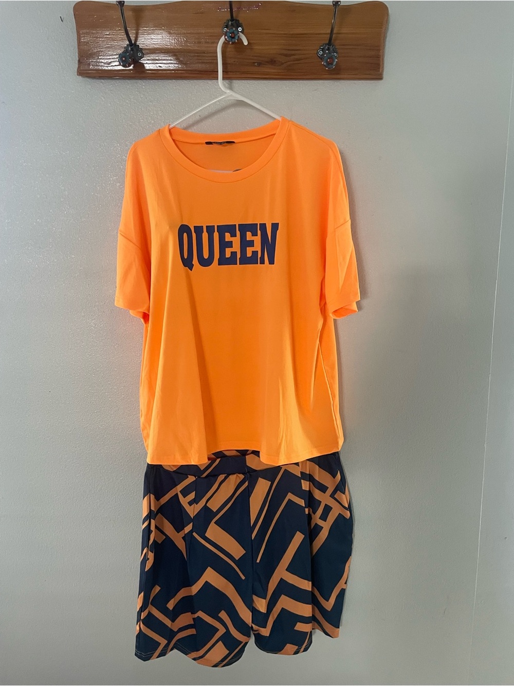 Women’s Orange 'Queen' Graphic 2 piece Set